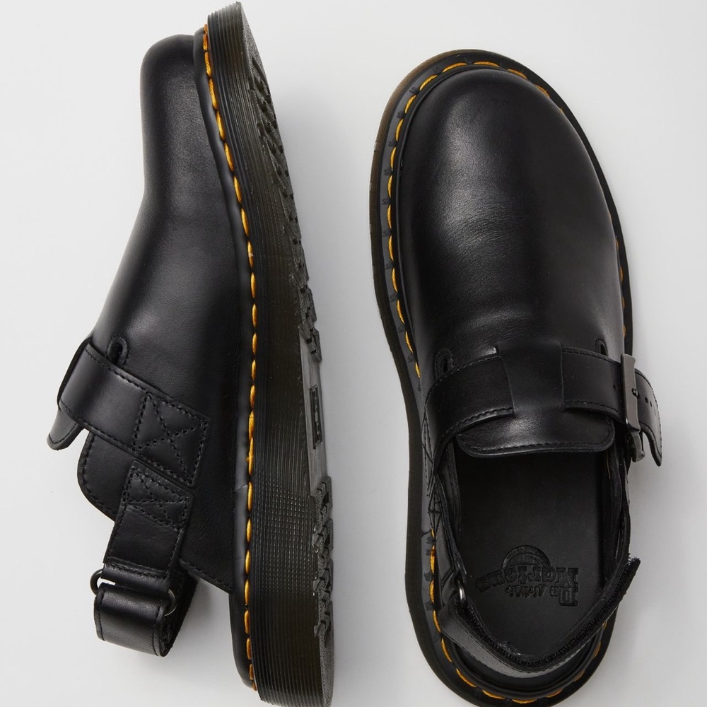 DR MARTEN MULE CLOGS//BLACK